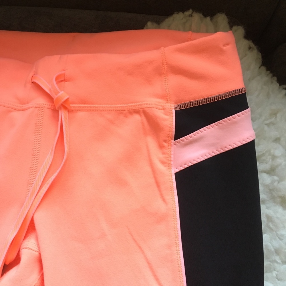 LULULEMON neon orange heat it up crop - Picture 2 of 7